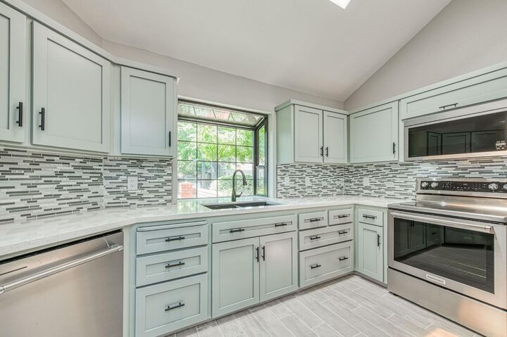 Property Photo:  7047 N Teilman Avenue 102  CA 93711 