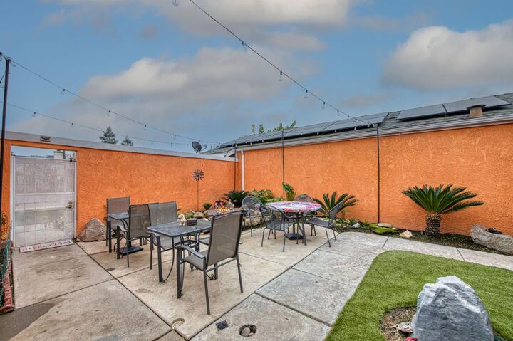 Property Photo:  2715 N Marty Avenue  CA 93722 