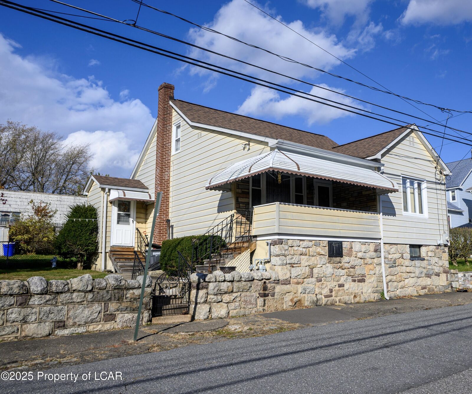Property Photo: 731 E 1st Street PA 18201