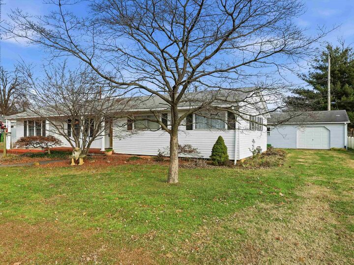 Property Photo:  859 Cherokee Dr.  KY 42420 