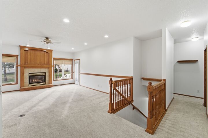 Property Photo:  509 NE Robert Drive  IA 50021 