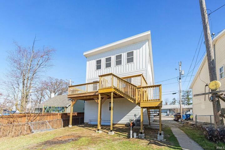 Property Photo: 2660 E Beech Avenue IN 46725-9391