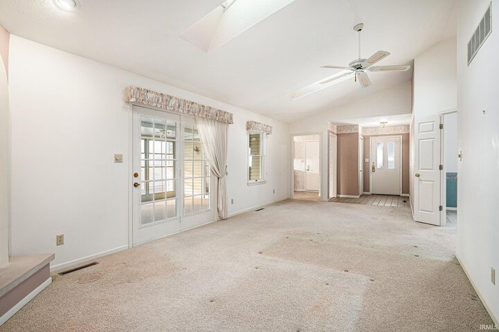 Property Photo: 1715 Woodland Drive IN 46514