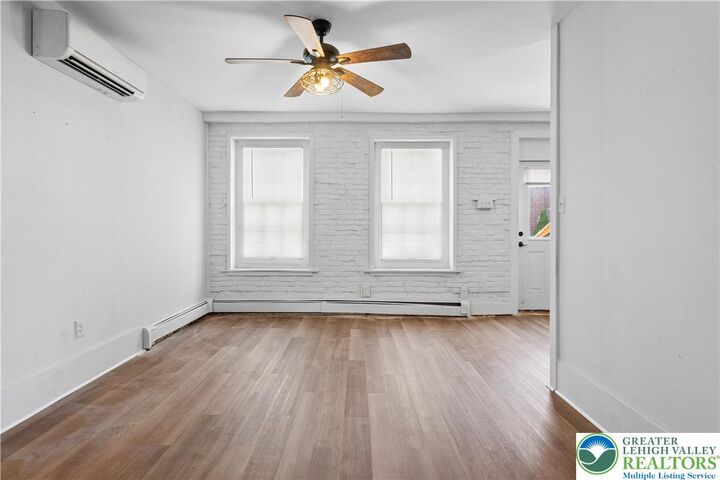 Property Photo:  104 Chestnut  PA 18014 