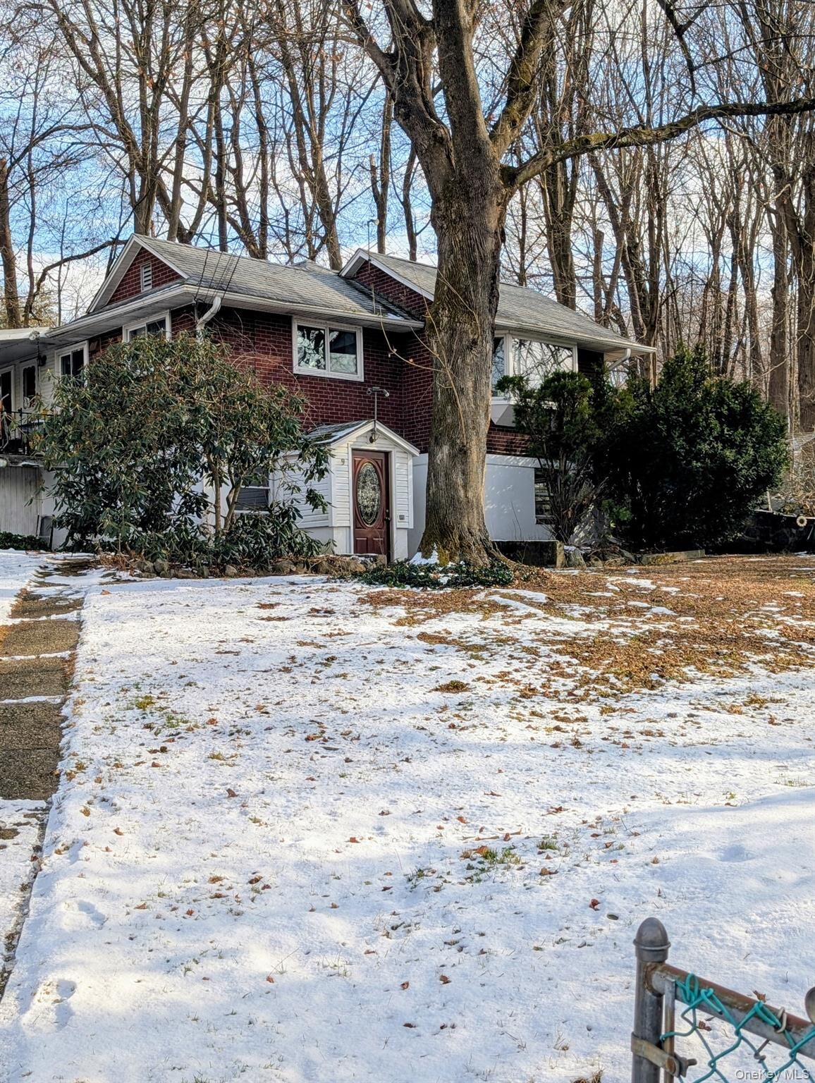 Property Photo: 9 Hollowbrook Place NY 10567