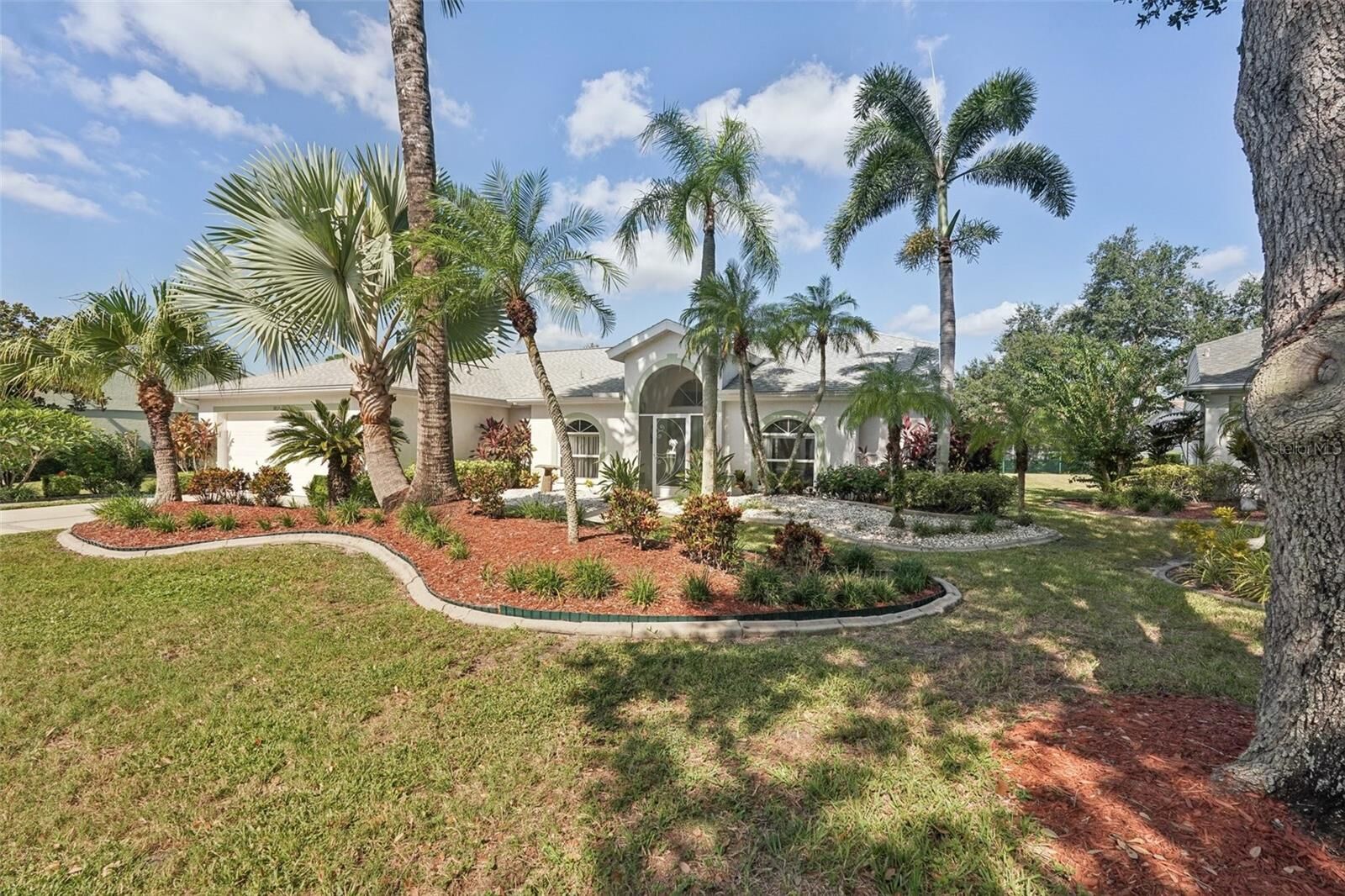 Property Photo:  3817 Garden Lakes Estates Drive  FL 34203 