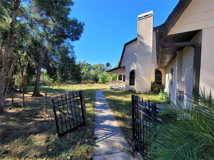 Property Photo:  37515 Phelps Road  FL 33541 