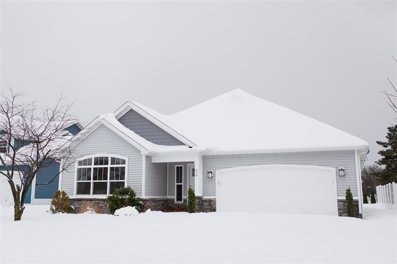 Property Photo:  210 Market Place  MI 49022-4717 