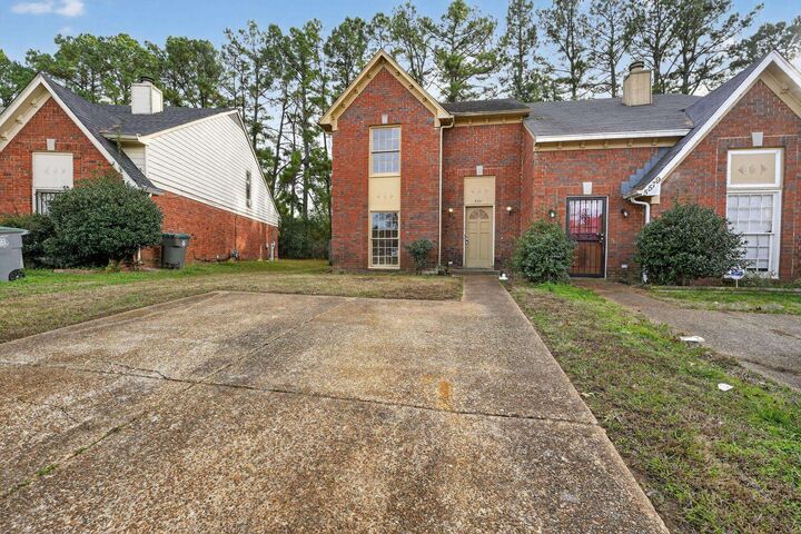 Property Photo: 5581 Crepe Myrtle Dr TN 38115