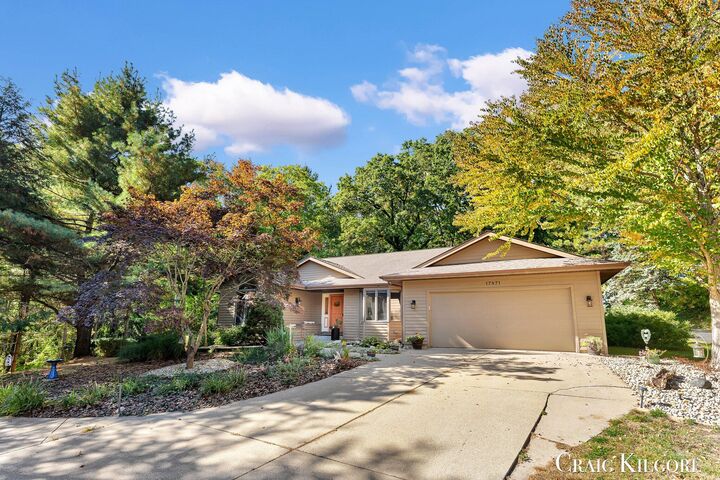 Property Photo: 17871 N Fruitport Road MI 49456