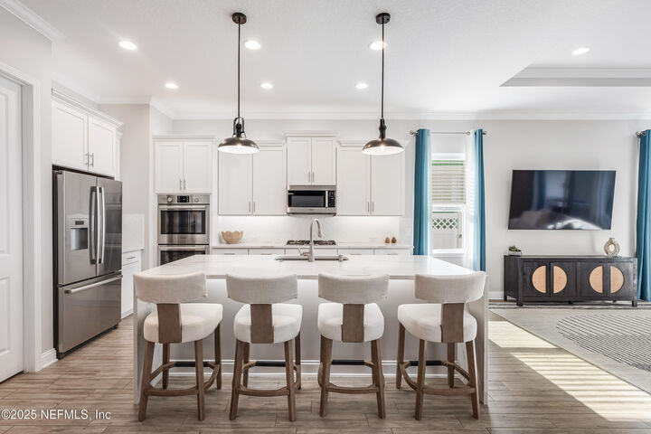 Property Photo: 103 Tarbert Lane FL 32092