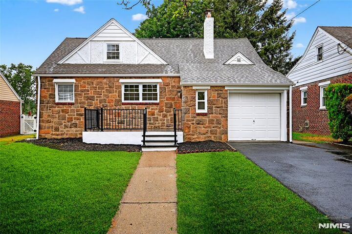 179 Huguenot Drive  New Milford NJ 07646 photo