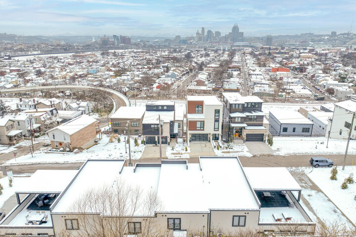 Property Photo: 100 W 14th Street KY 41071