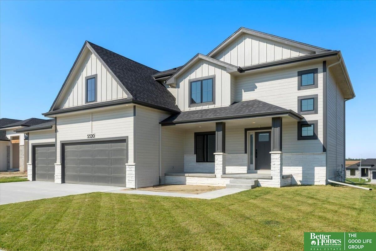 Property Photo: 5457 S 201st Street NE 68022