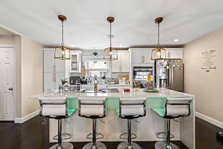 Property Photo:  4 Park Rd  MA 02301 