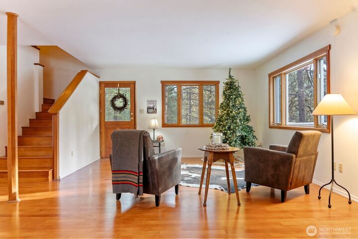 Property Photo: 5 Chase Road S WA 98862
