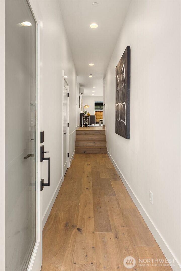 Property Photo: 13546 39th Avenue NE WA 98125