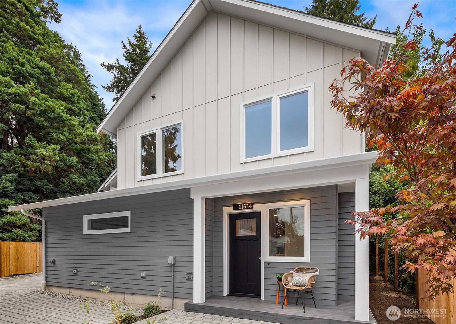 Property Photo:  11524  38th Avenue NE  WA 98125 