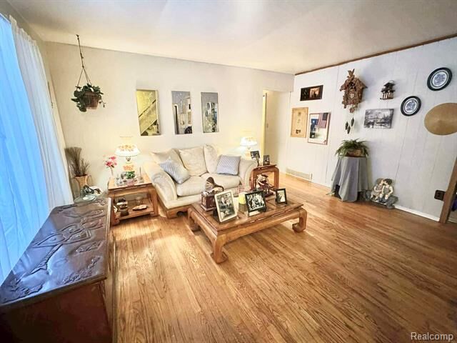 Property Photo: 8320 Orhan Street MI 48187