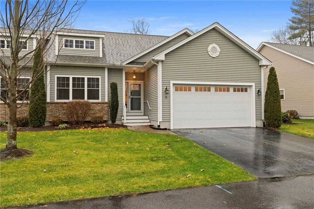 Property Photo: 5 W Glen Lane RI 02893