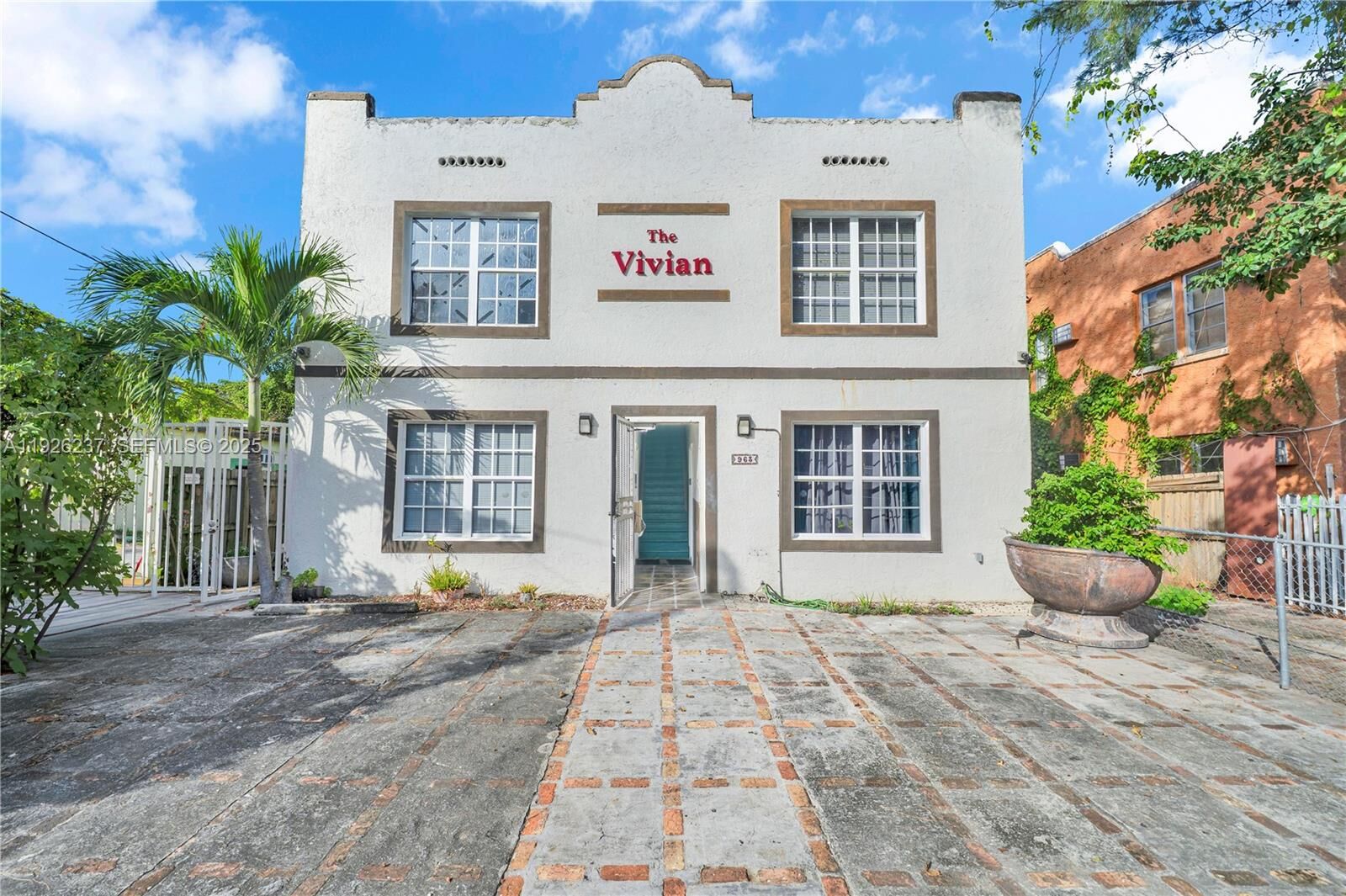 Property Photo: 963 SW 6th St 2 FL 33130