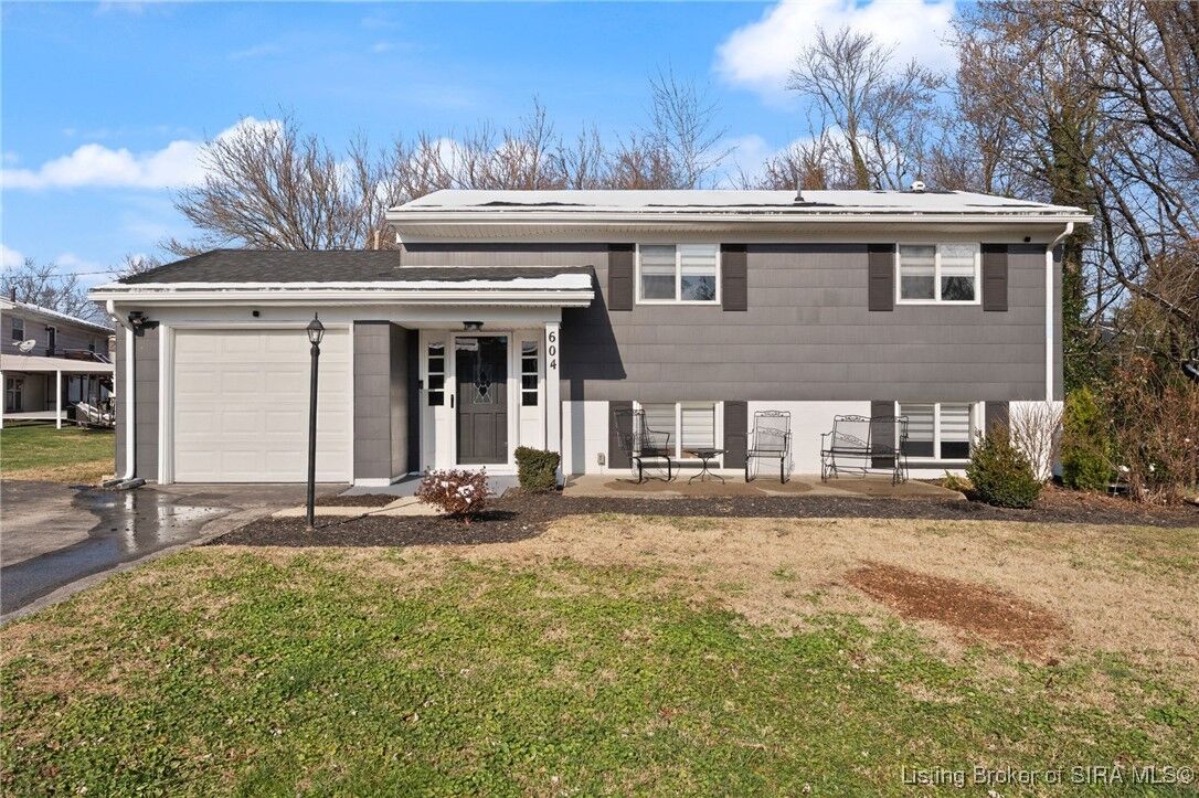 Property Photo: 604 Navajo Drive IN 47150