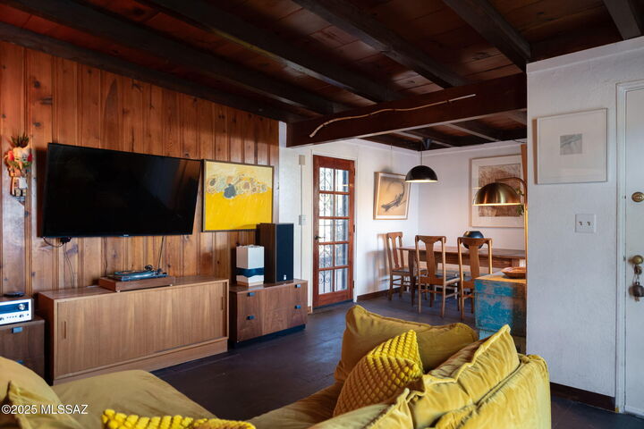 Property Photo:  2716 E Eastland Street  AZ 85716 