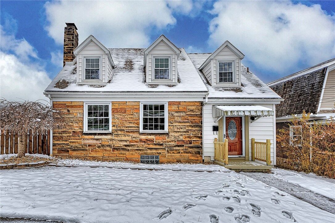 Property Photo:  24 S 6th St  PA 15697 
