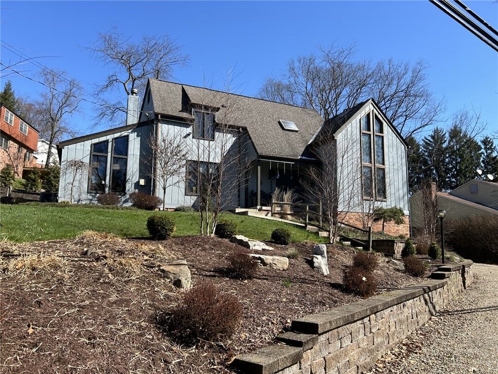 Property Photo: 2272 Morrow Road PA 15241