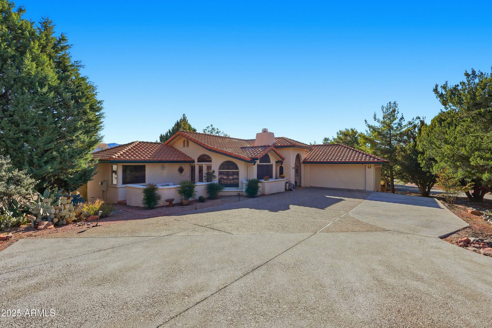 Property Photo: 15 Drum Beat Circle AZ 86336