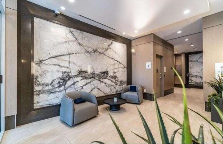 Property Photo: 1441 Johnston Road 809 BC V4B 3Z4