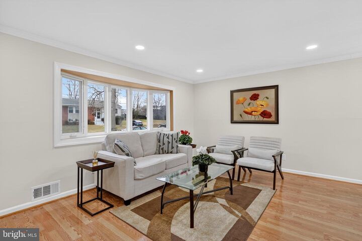 Property Photo: 1132 Loxford Terrace MD 20901