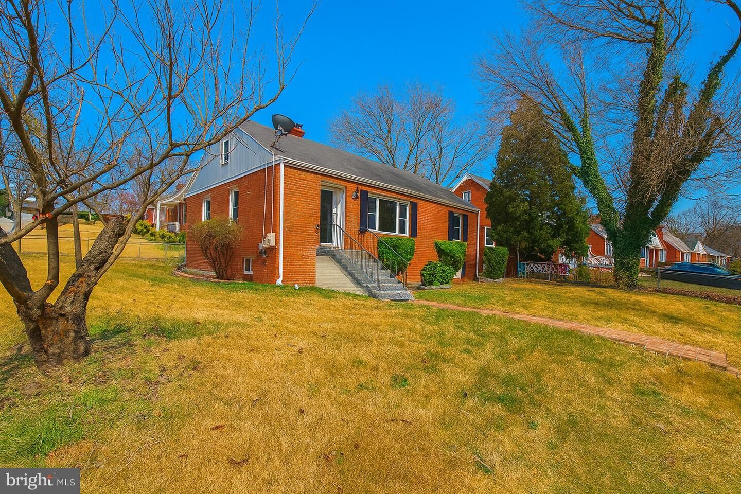 Property Photo:  6719 Kipling  MD 20747 