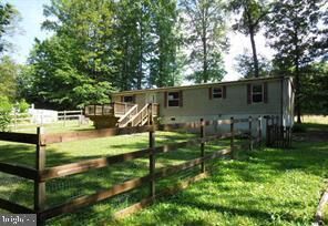 Property Photo: 3109 Danbury Circle VA 22551