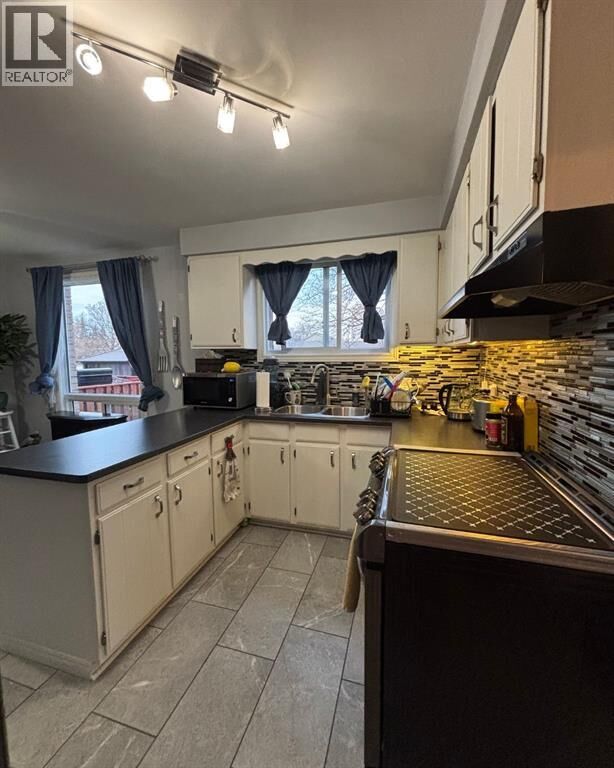 Property Photo:  1299 Willa Drive  ON N7S 4S8 