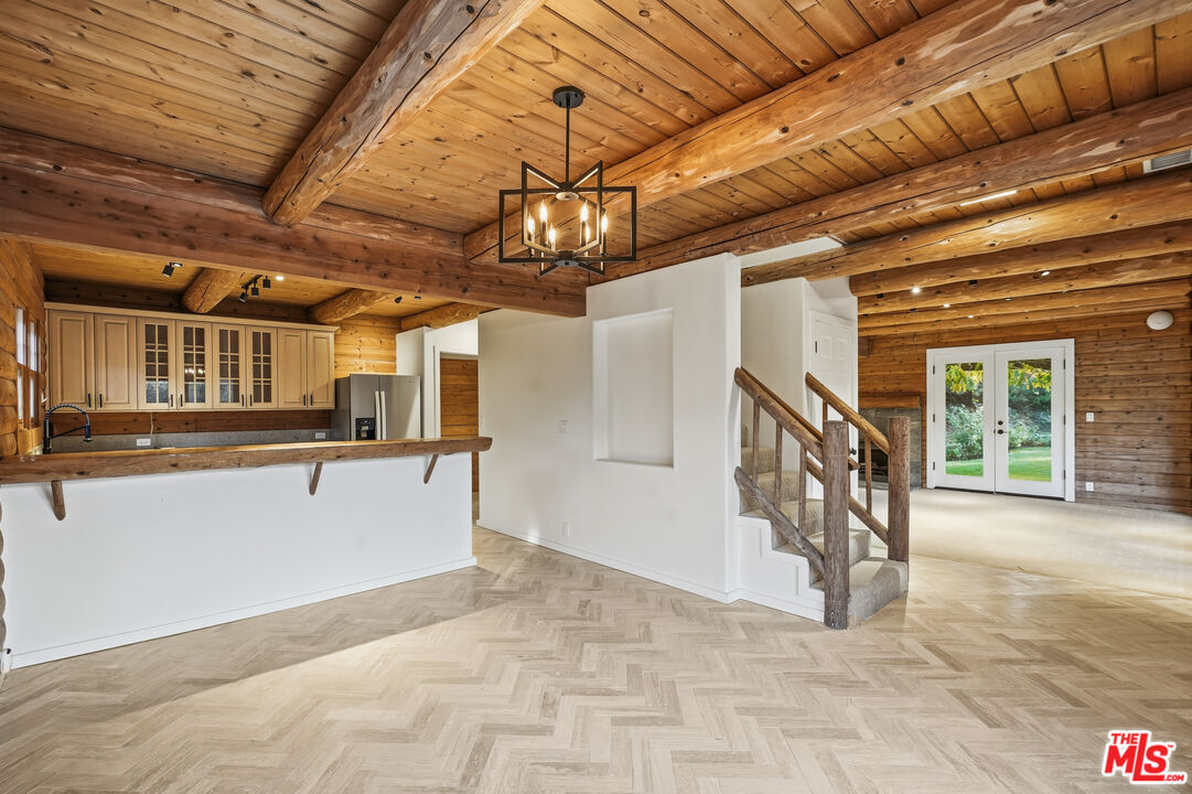 Property Photo: 373 Loftyhill Dr CA 90265