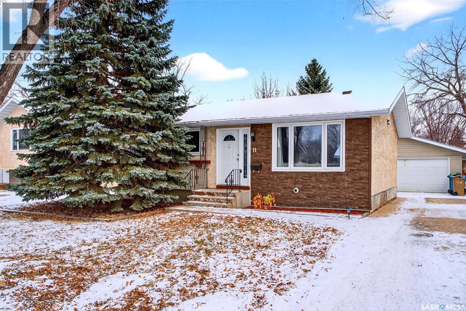 Property Photo: 11 Coleman Crescent SK S4N 5J4