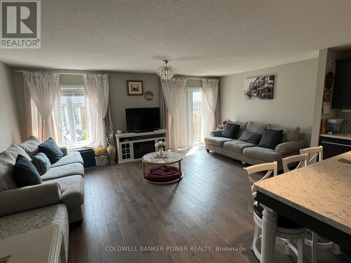 Property Photo:  11 Ashberry Place  ON N5R 0H7 