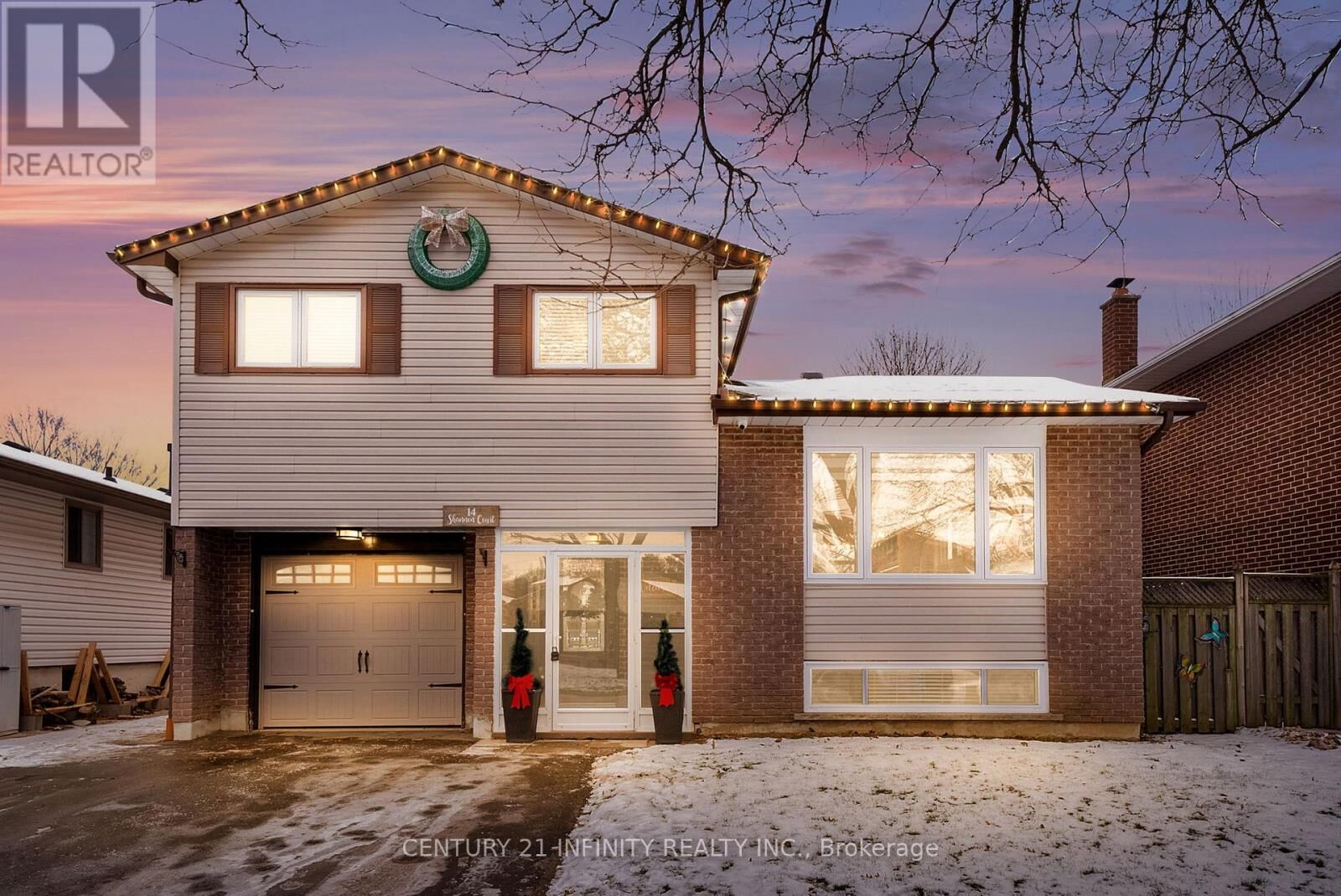 Property Photo: 14 Shannon Court ON L1N 6B6