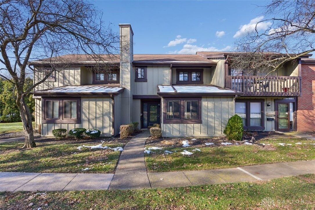 Property Photo: 6184 Quinella Way OH 45459