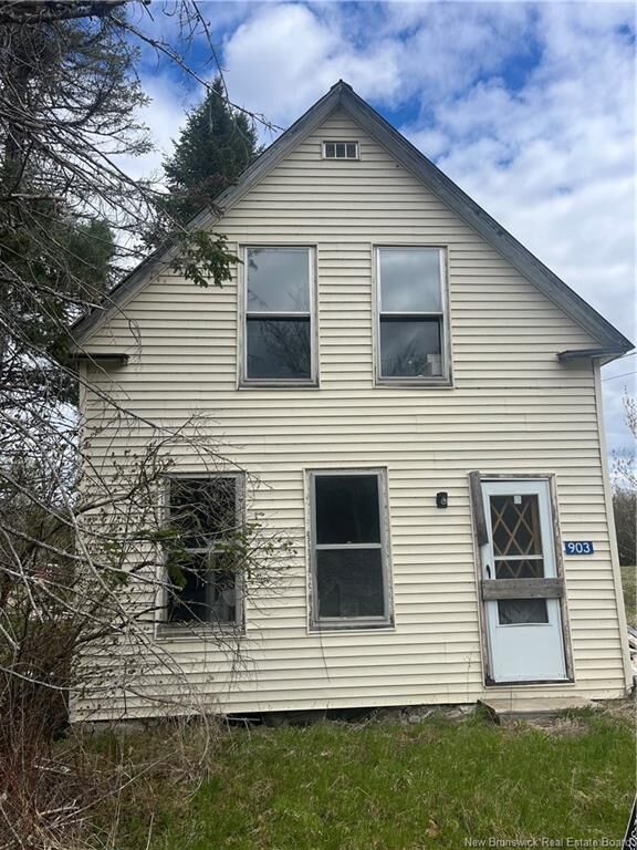 Photo de la propriété:  903 Benton Road  NB E7N 2X2 