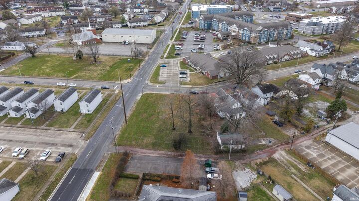 Property Photo:  318 320 322 E Cherry Street  IN 47713 