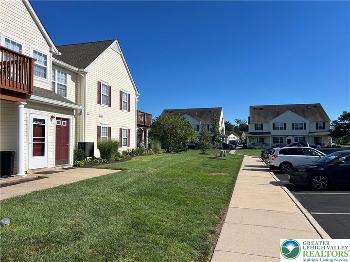 Property Photo: 174 Wrangler Court 174 PA 18951