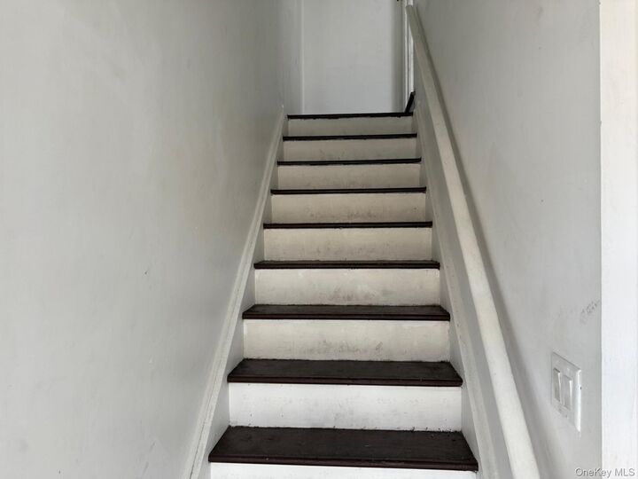 Property Photo: 827 Hartman Lane NY 11691