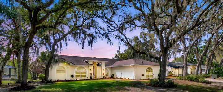 Property Photo: 1615 Lady Bowers Trail FL 33809