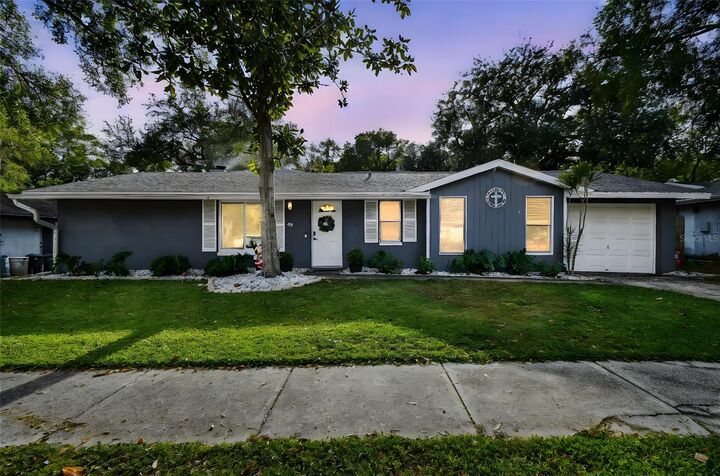 Property Photo:  49 Valencia Circle  FL 34695 