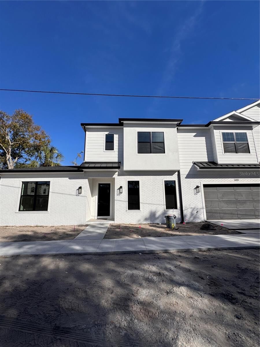 Property Photo: 3010 S Esperanza Avenue FL 33629