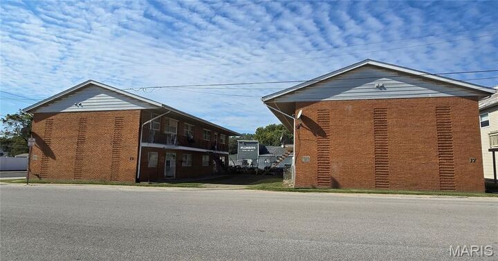 Property Photo: 19 S Long Street IL 62232