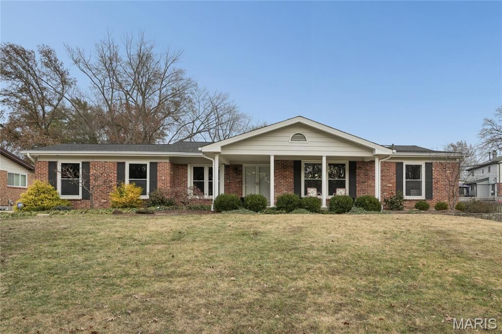 Property Photo: 323 Algonquin Drive MO 63011