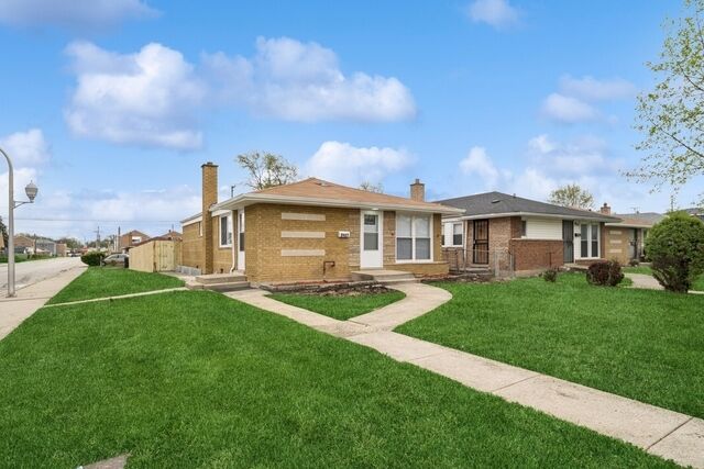 Property Photo: 9401 S Sangamon Street IL 60620